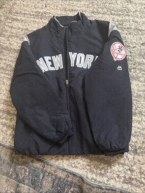 Majestic New York Yankees Navy Puffer Jacket